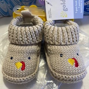 Newborn size Turkey booties.